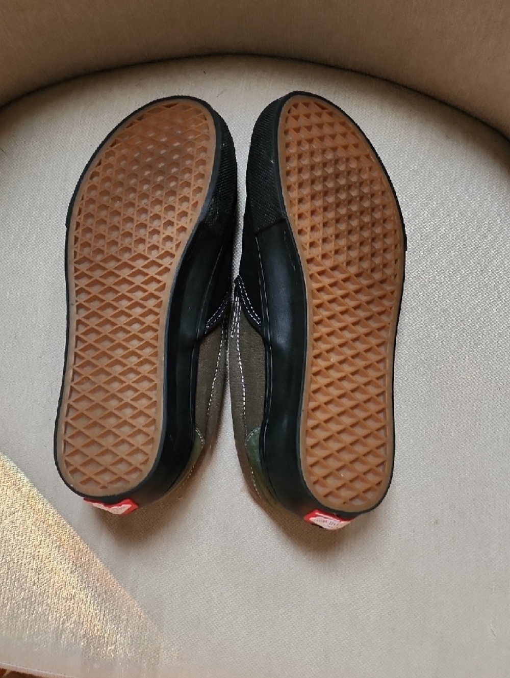 New Val Surf Vans Men's Slip-On Suede Loafers in Black and Brown - Picture 7 of 7